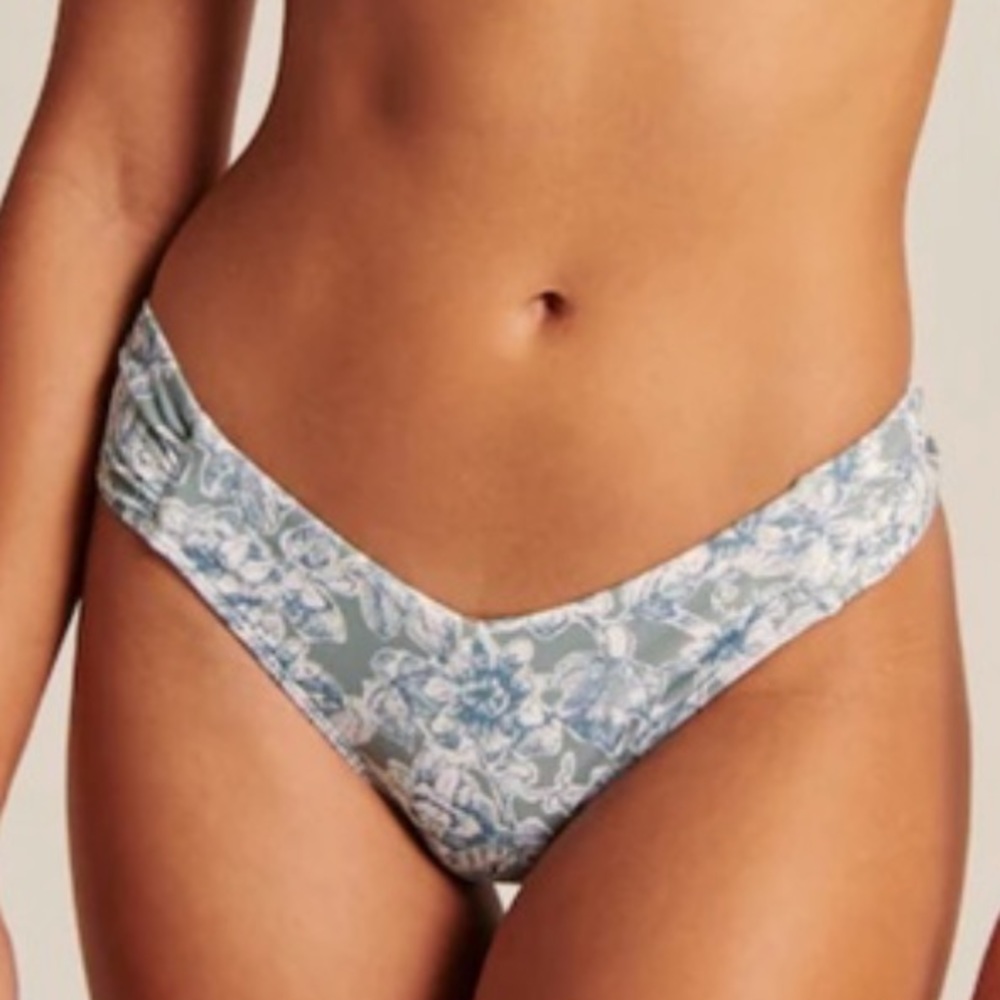 Abercrombie Pleated Tall-Side High-Leg Cheeky Bottoms  blue floral